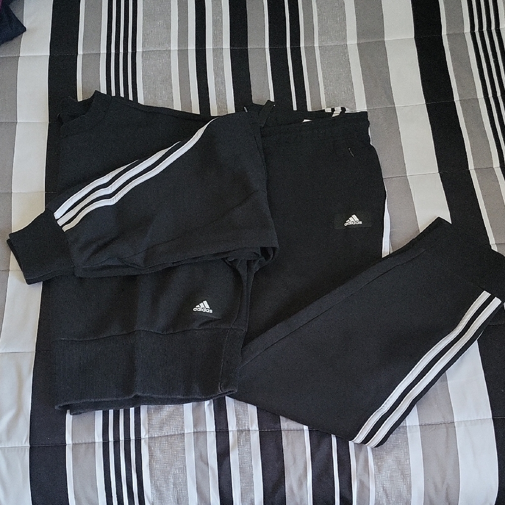 ADIDAS sweatsuit set